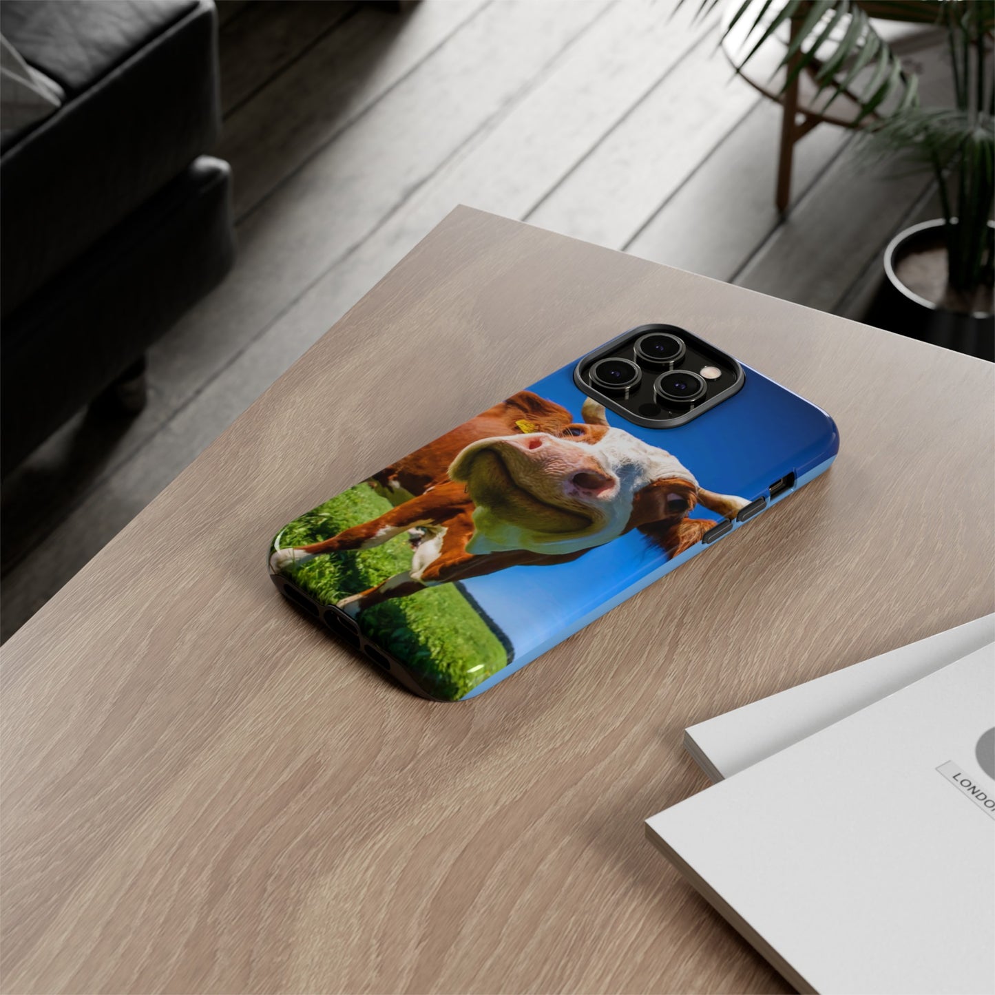 Dutch Cow Delight: Iphone 15, 14, 13, 12 Cases