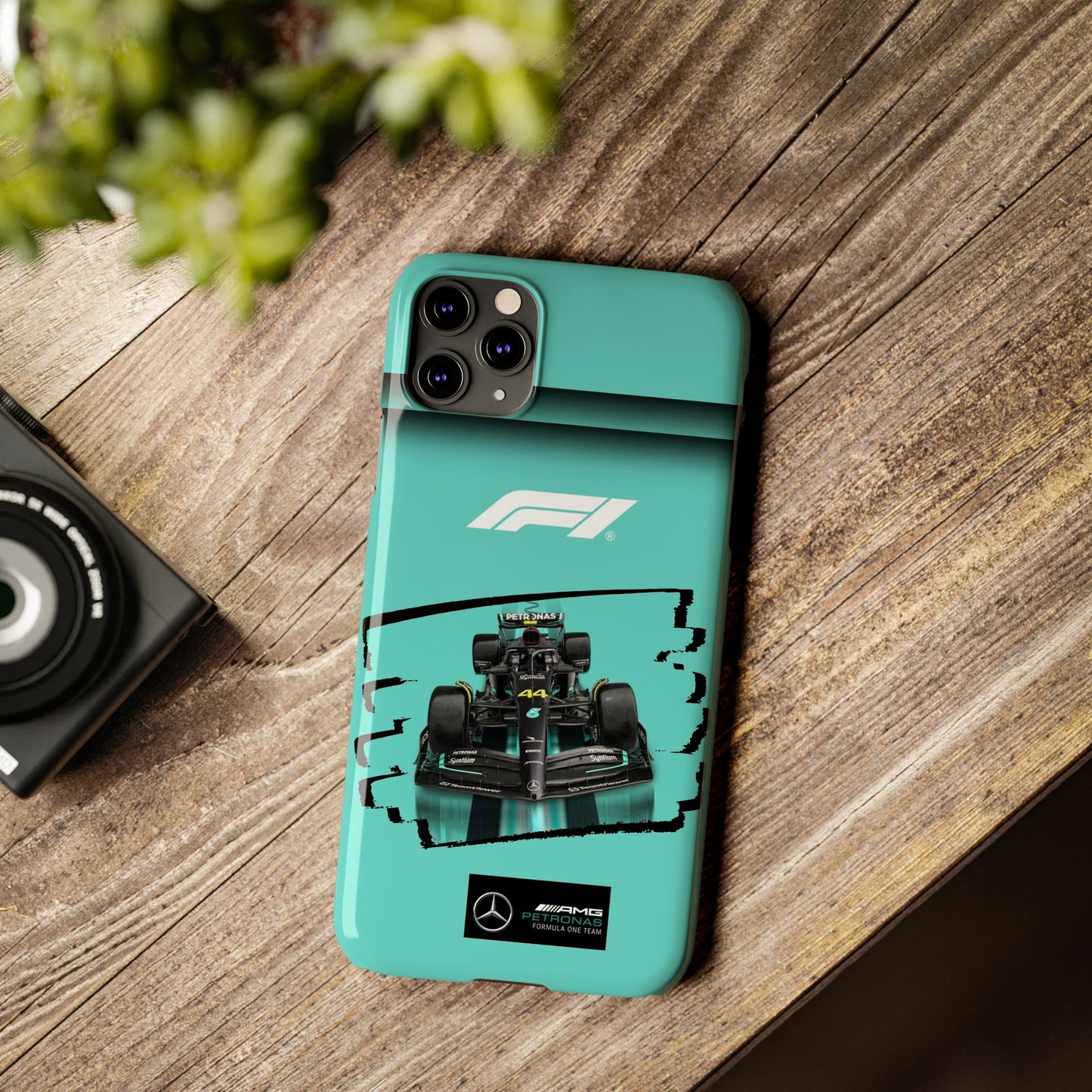 F1 Mercedes Green Edition iPhone Cases: Elegance Meets Speed!